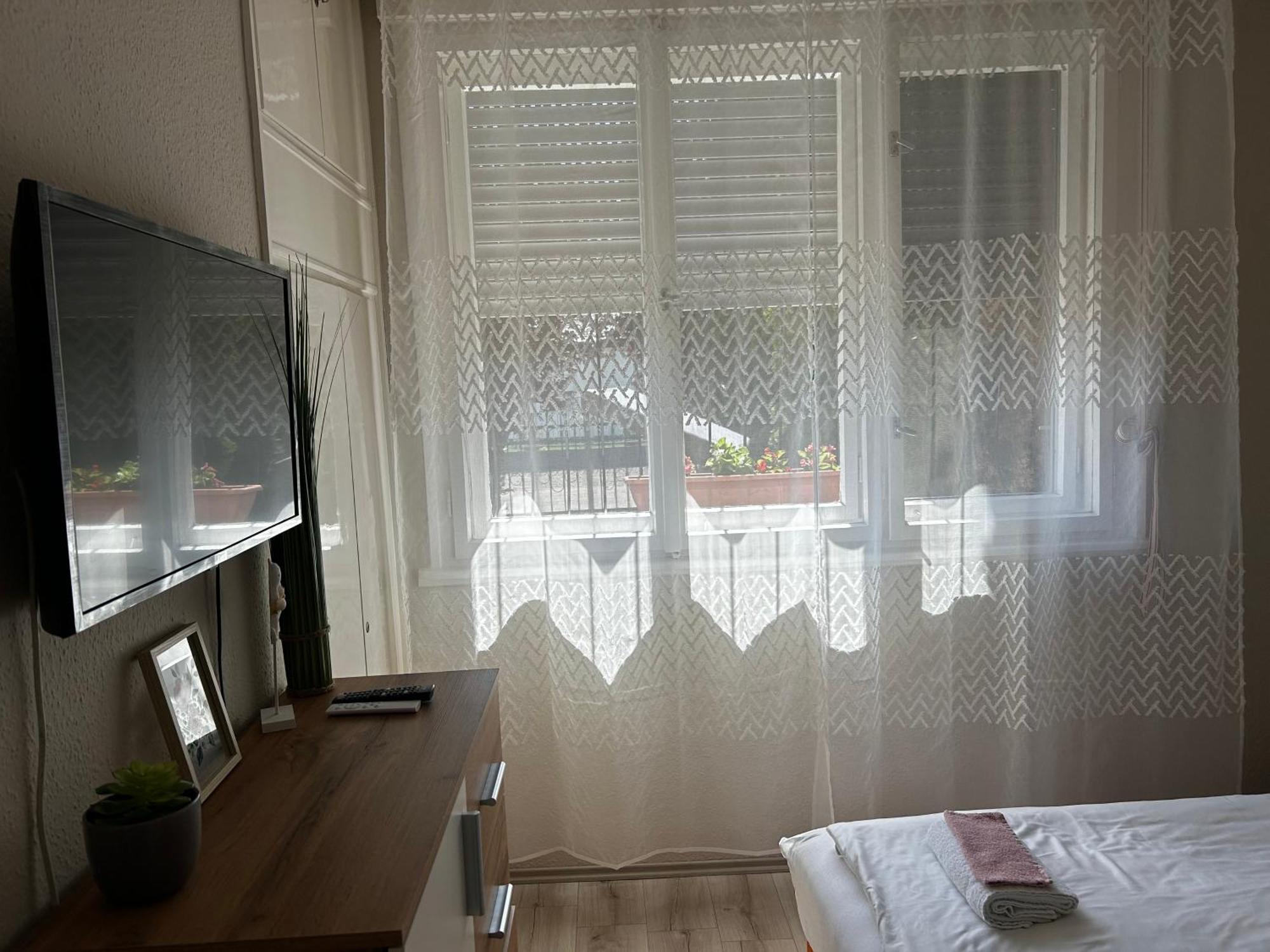 Kisvirag Apartman Hajdúszoboszló Εξωτερικό φωτογραφία